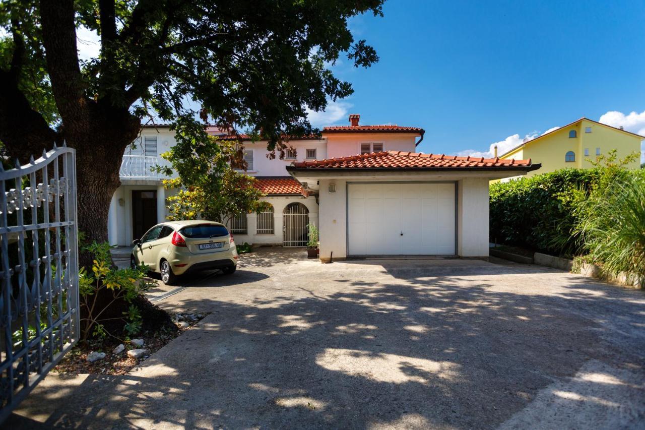 Apartment Hudan Malinska Exterior photo